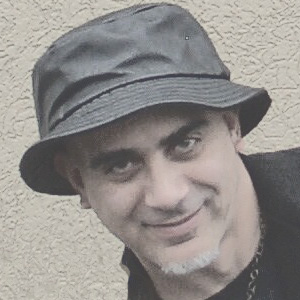 Author Tom Mody